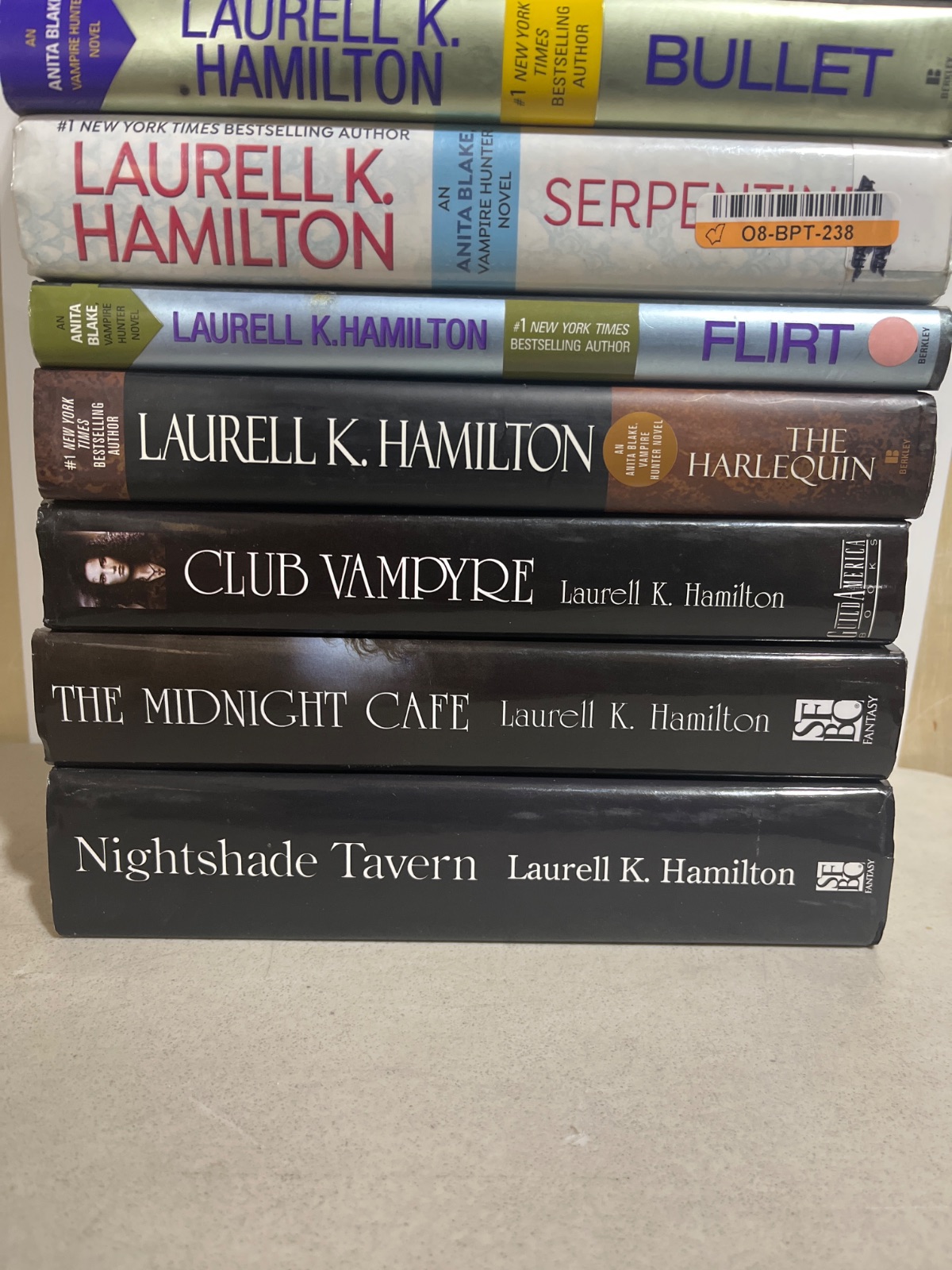 Anita Blake Vampire Hunter - Mixed Lot of 12 - Image 2