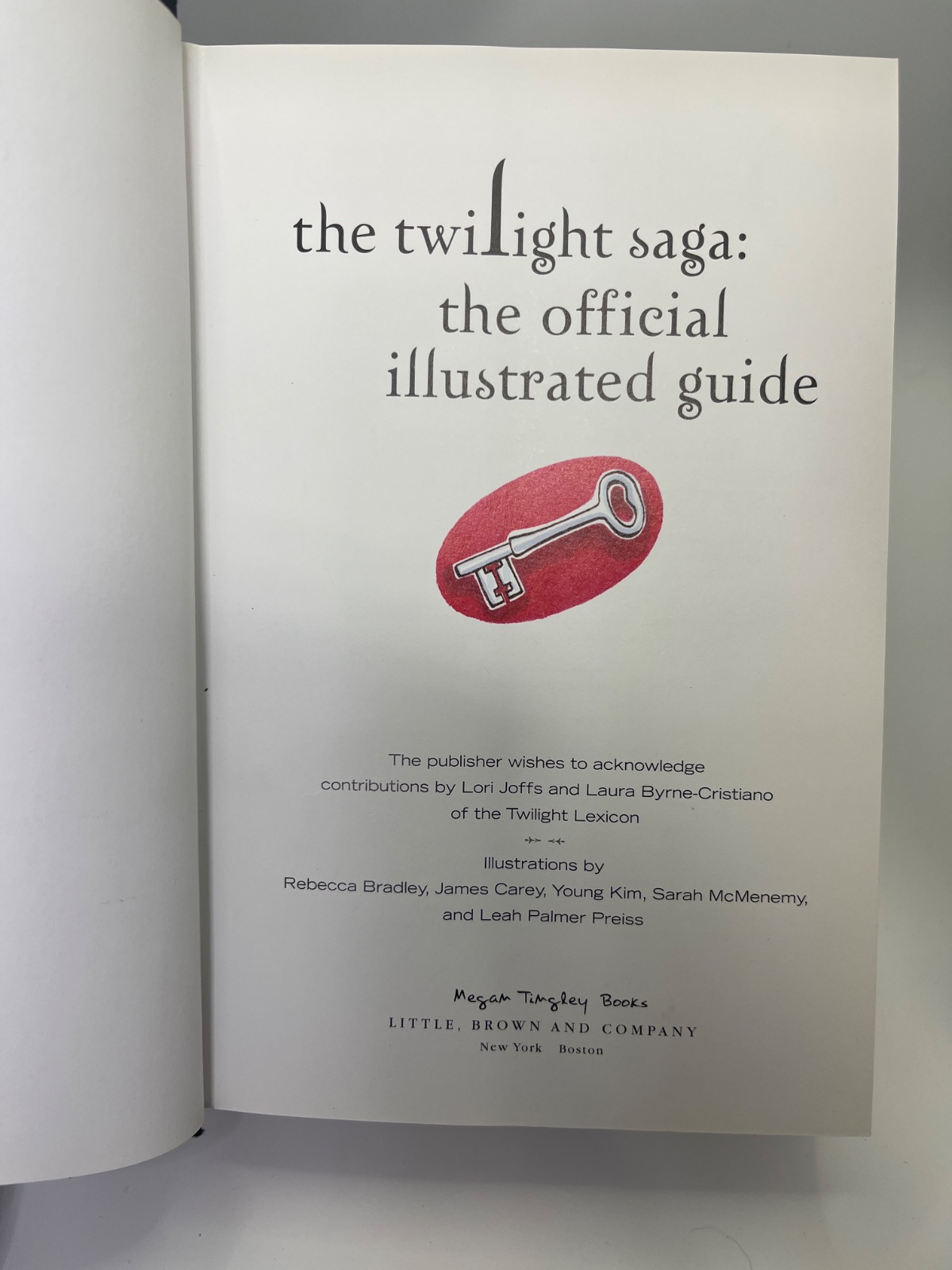 The Twilight Saga: the Official Illustrated Guide - First Edition - - Image 7