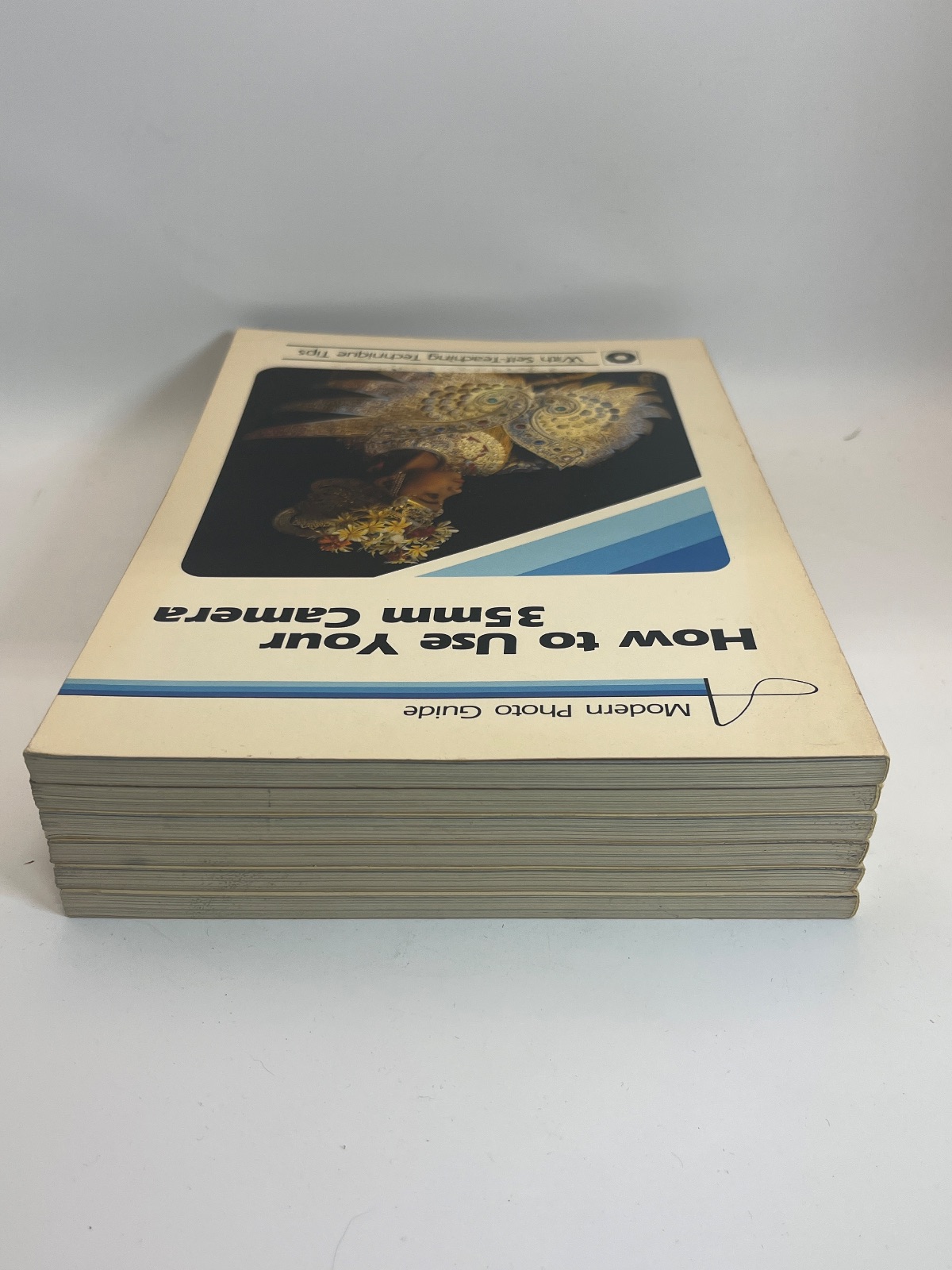 A Modern Photo Guide Mixed Lot of 6 - Image 4