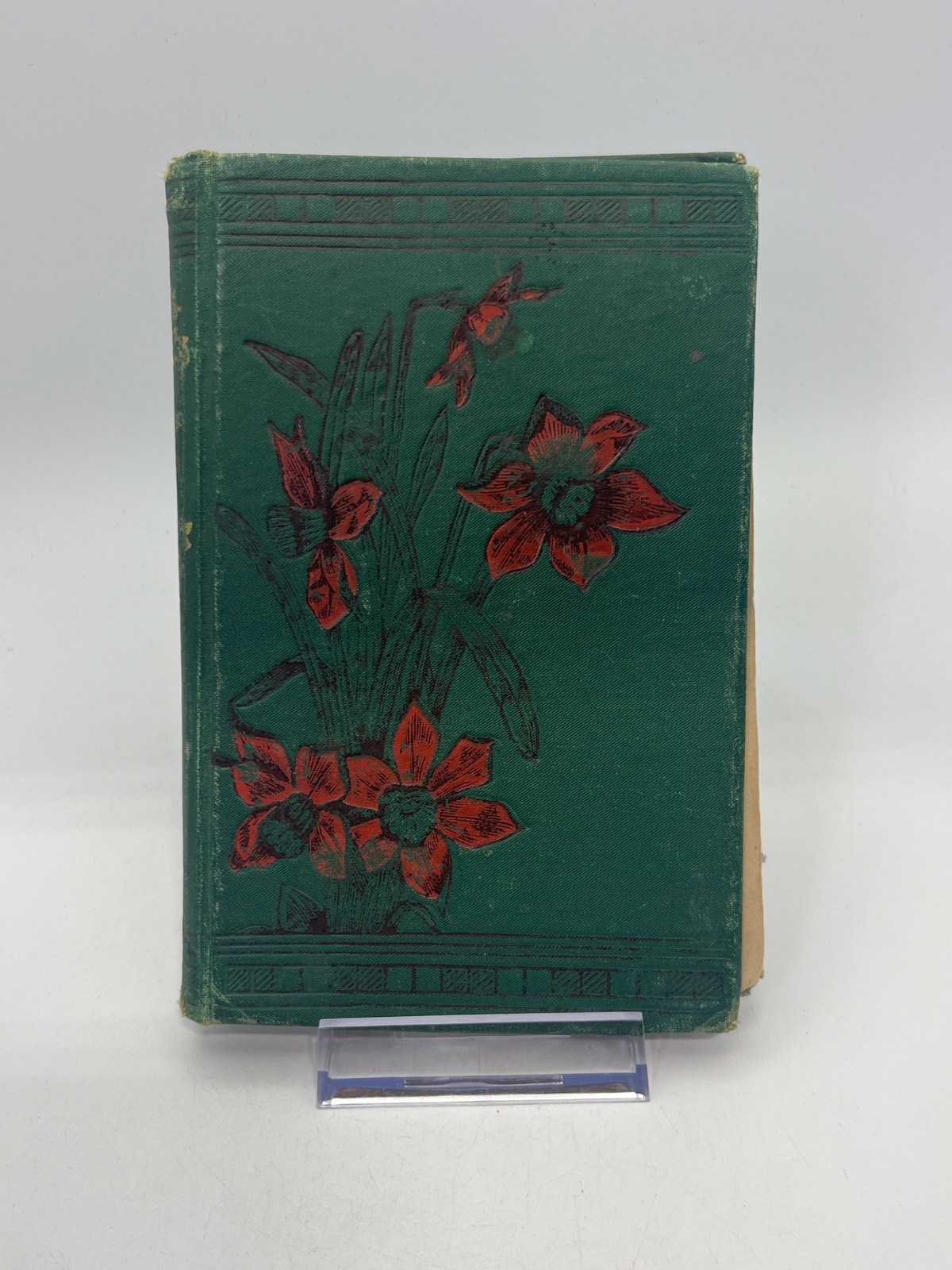 The Soldier's Daughter - Vintage Green Book - Cover