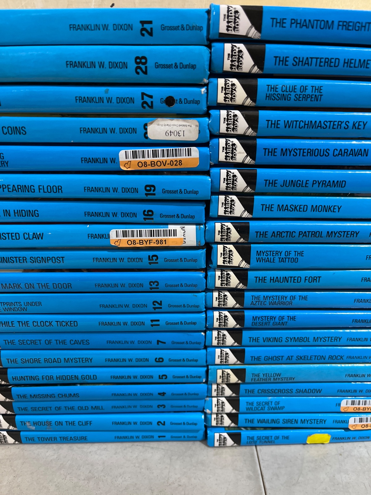 The Hardy Boys - Mixed Lot of 38 - Glossy Flashlight Edition - Image 3