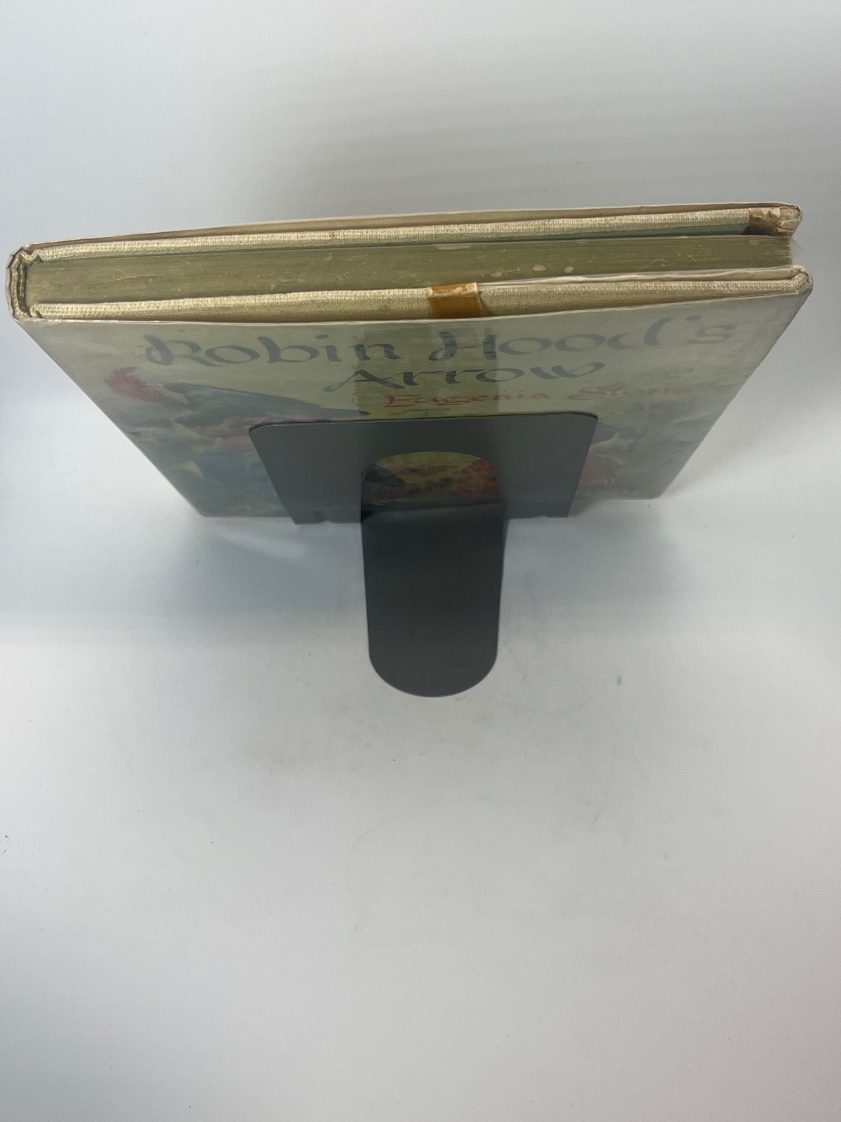 Robin Hood's Arrow - Third Printing - Children's Classic - Image 4