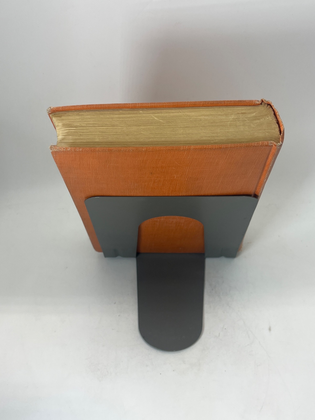 Peggy Lee of the Golden Thistle Plantation - Image 2