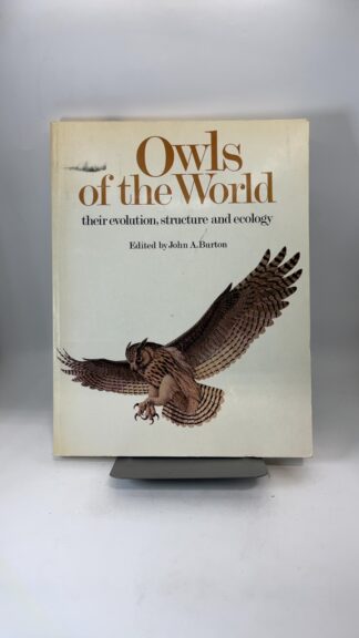 Owls of the World: their evolution, structure and ecology - Cover