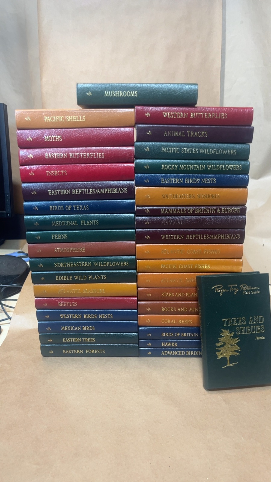Roger Tory Peterson Field Guides Easton Press Lot of 37 Volumes - Cover