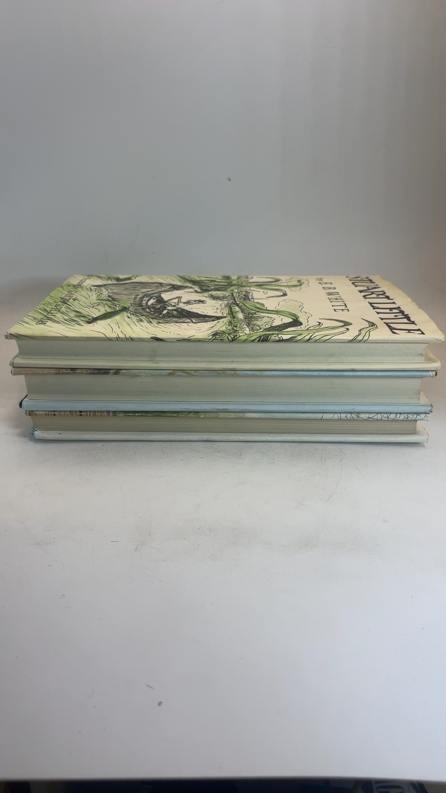 E.B. White Book Lot of 3 - Charlotte's Web, Stuart Little, The Trumpet of the Swan - Image 9