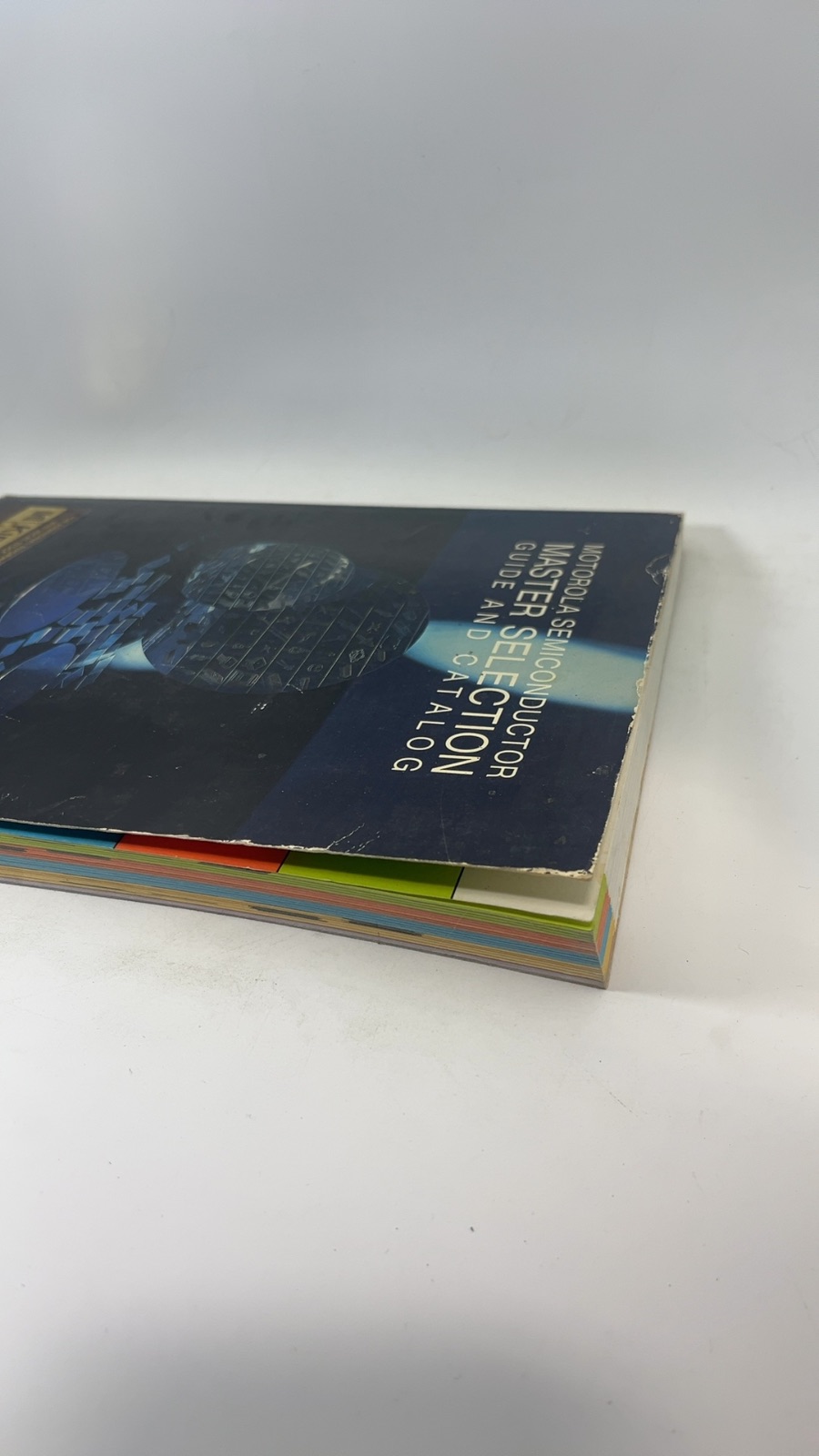 Motorola Semiconductor Master Selection Guide and Catalog - Image 2