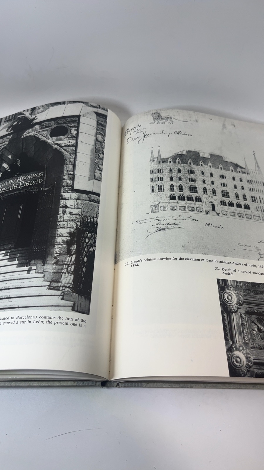 antonio gaudí - Image 7